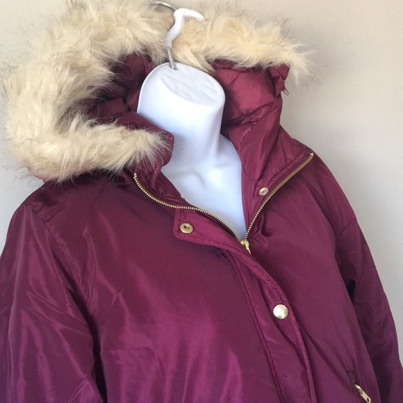 Forever 21 Burgundy Puffer Jacket - Picture 2 of 8